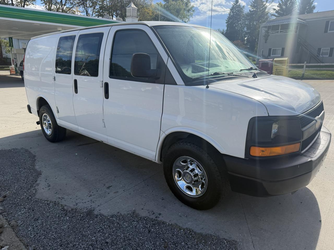 Chevrolet Express 2500 Cargo 2011