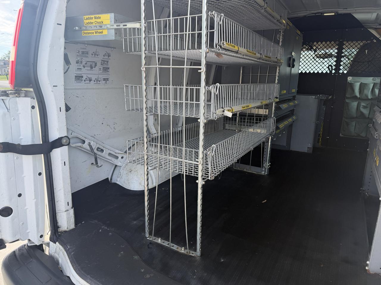 Chevrolet Express 2500 Cargo 2011