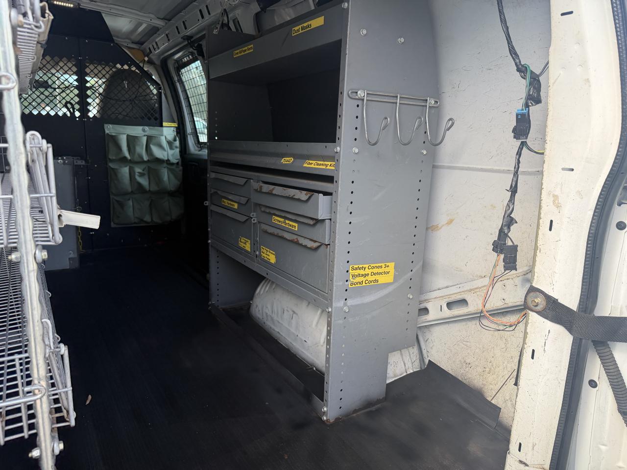 Chevrolet Express 2500 Cargo 2011