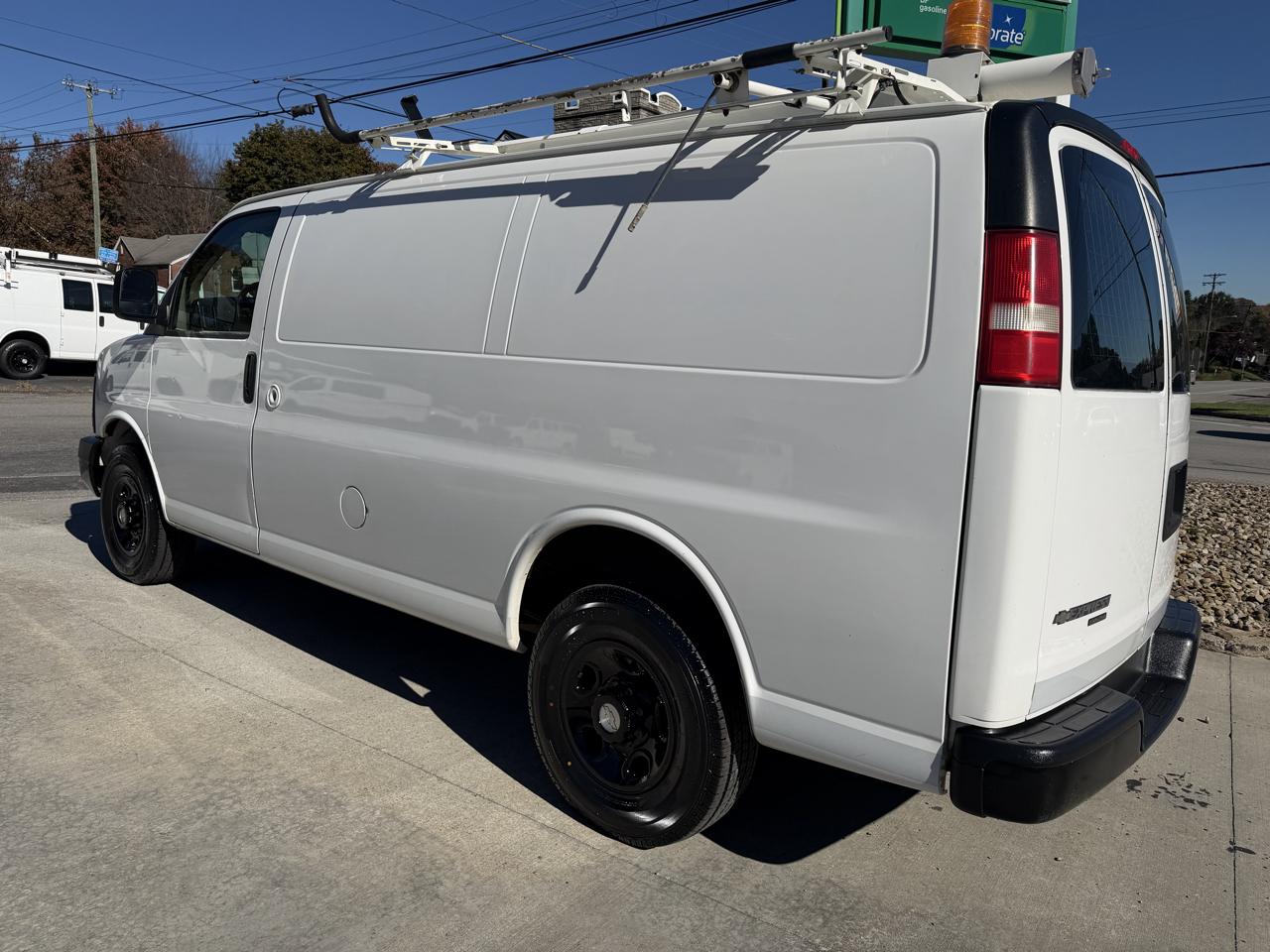 Chevrolet Express 2500 Cargo 2012