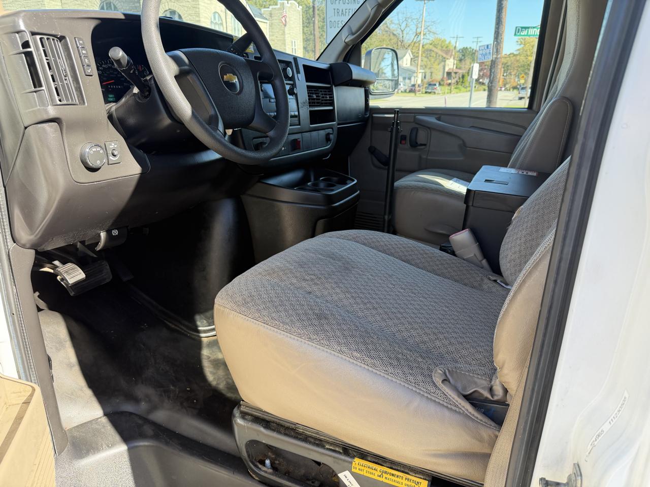 Chevrolet Express 2500 Cargo 2012