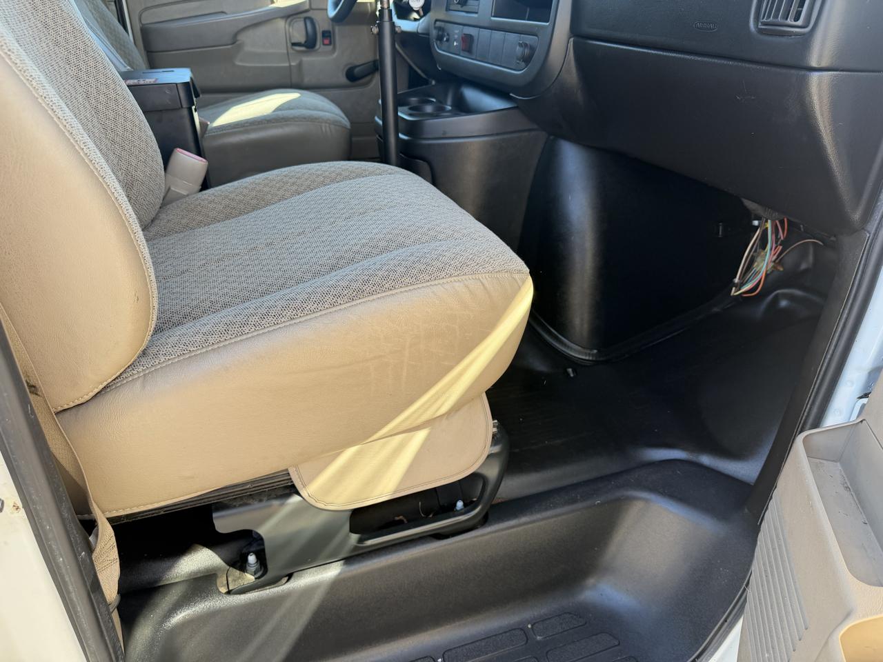 Chevrolet Express 2500 Cargo 2012