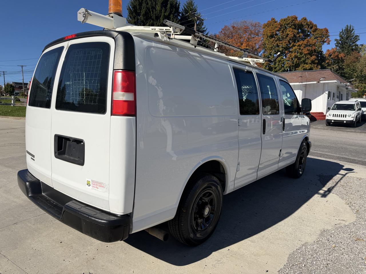Chevrolet Express 2500 Cargo 2012