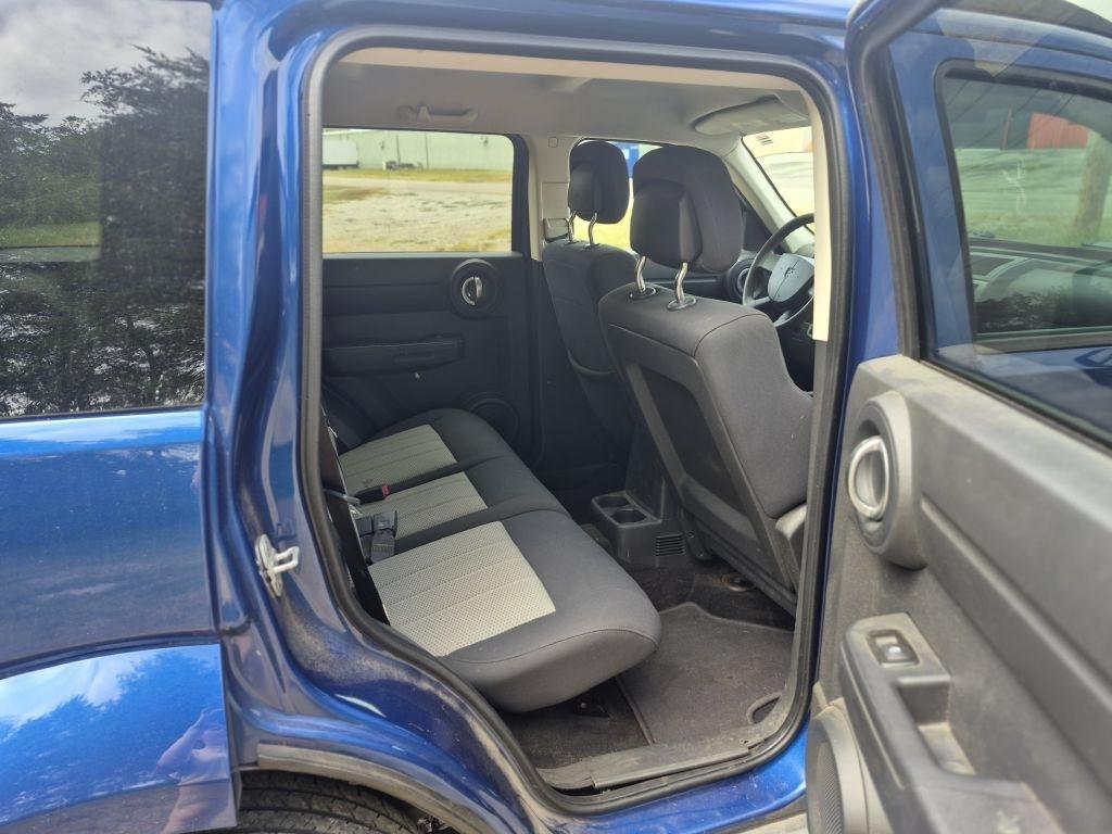 2010 Dodge Nitro SE - Photo 10
