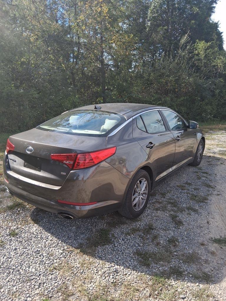 2011 Kia Optima LX - Photo 7