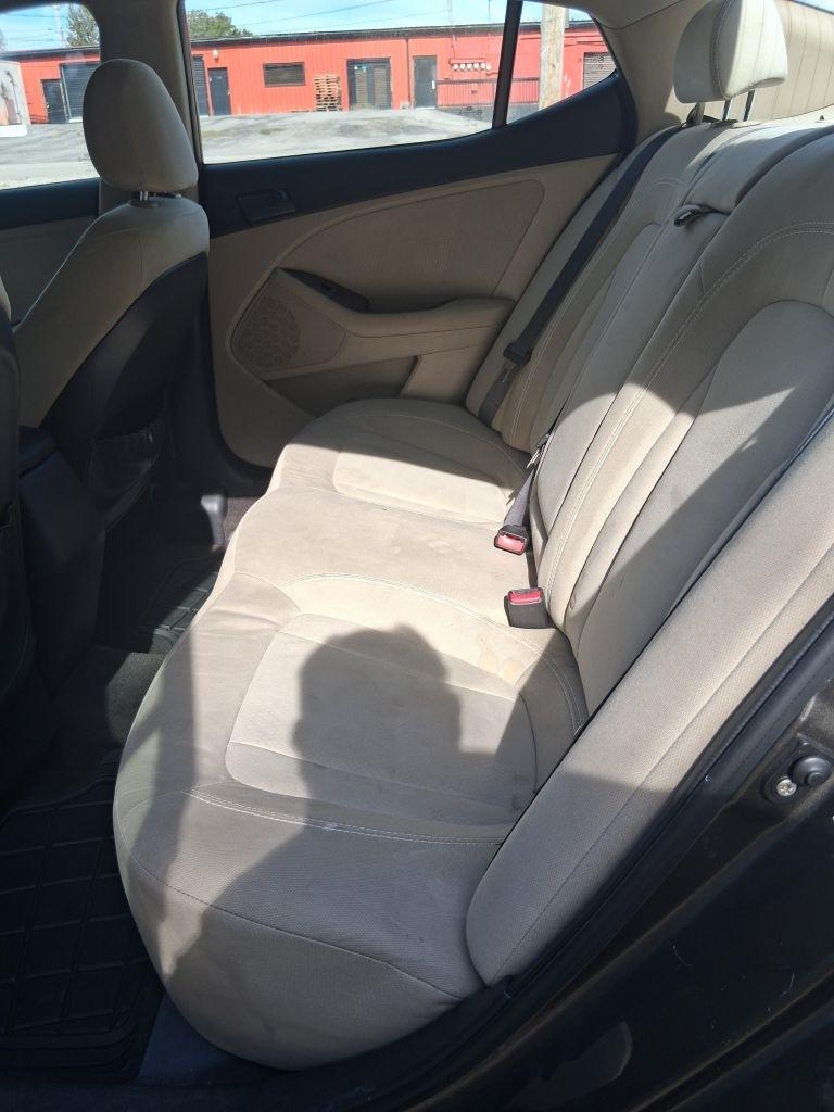 2011 Kia Optima LX - Photo 11