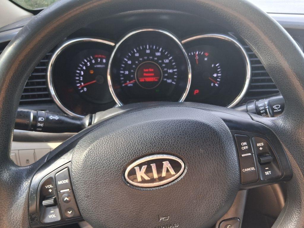 2011 Kia Optima LX - Photo 14