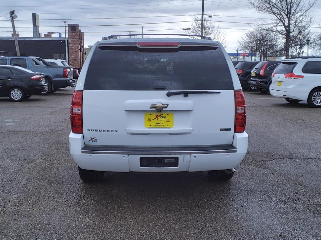 Chevrolet Suburban LTZ 1500 2WD 2011