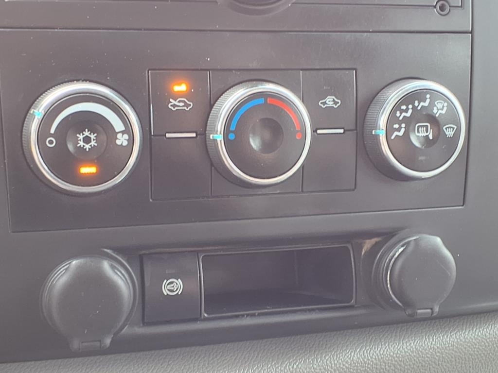 GMC Sierra 3500HD Work Truck Crew Cab 2WD 2013