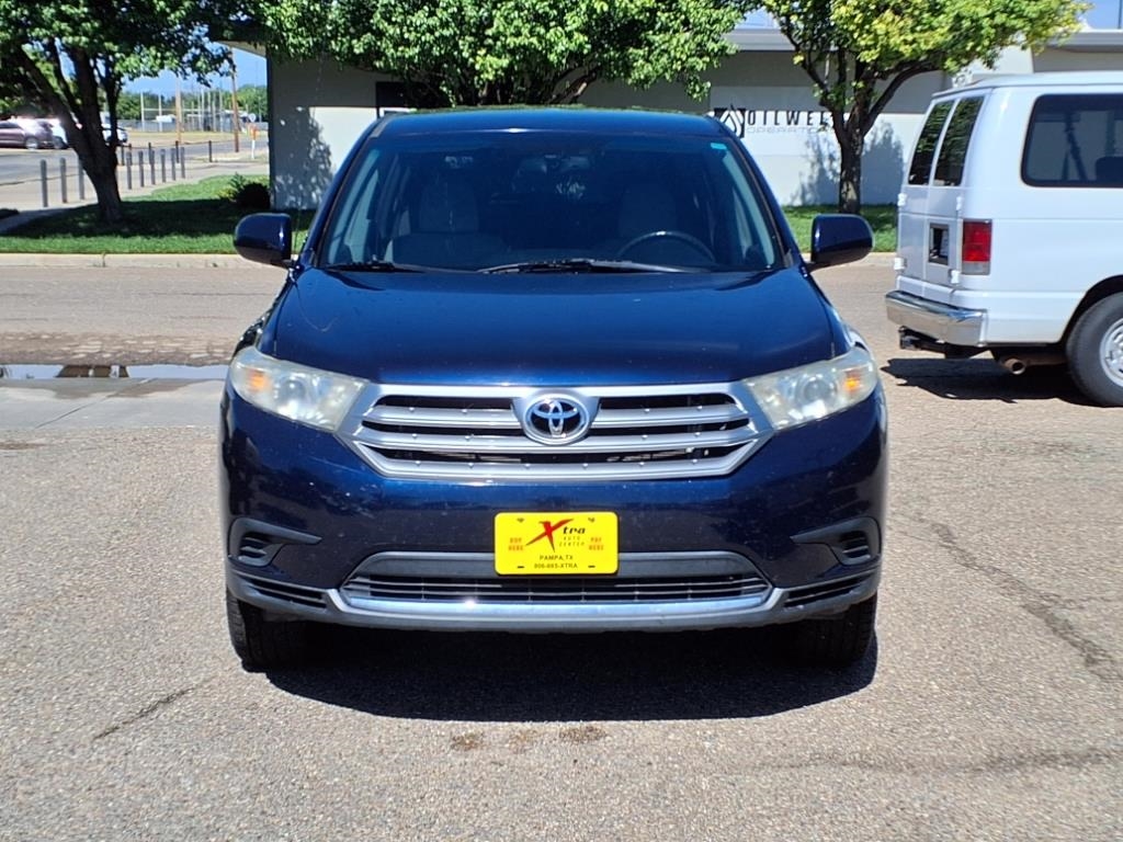 Toyota Highlander Base 2WD V6 2011