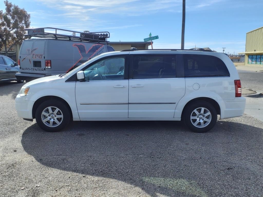 Chrysler Town & Country Touring 2010