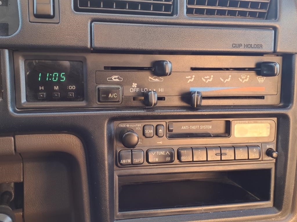 Toyota 4Runner SR5 V6 4WD 1995