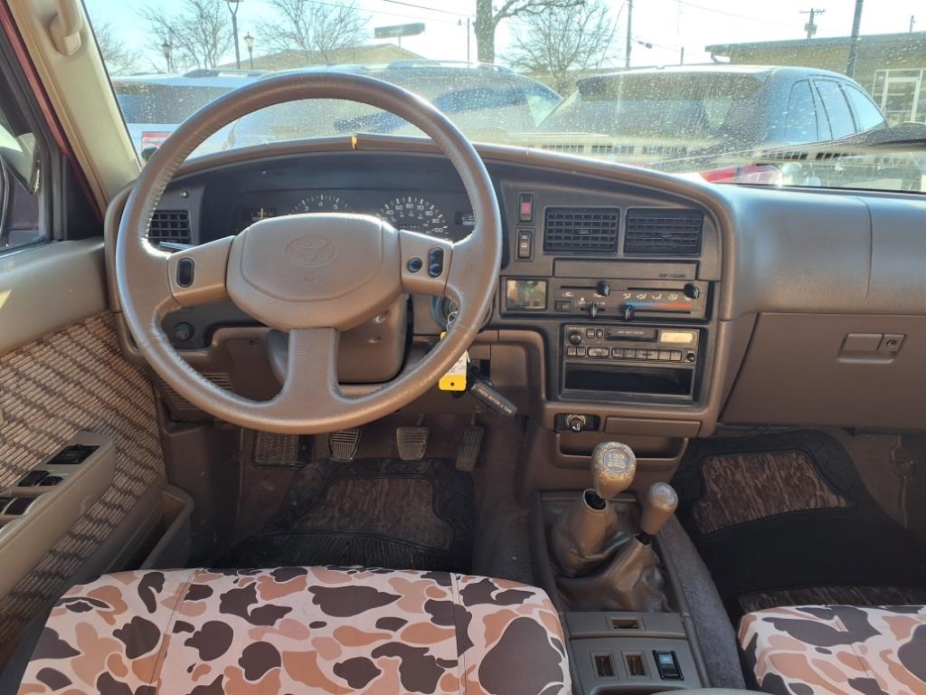 Toyota 4Runner SR5 V6 4WD 1995