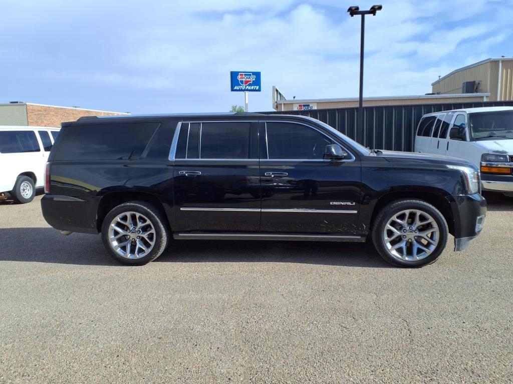 GMC Yukon Denali XL 4WD 2015