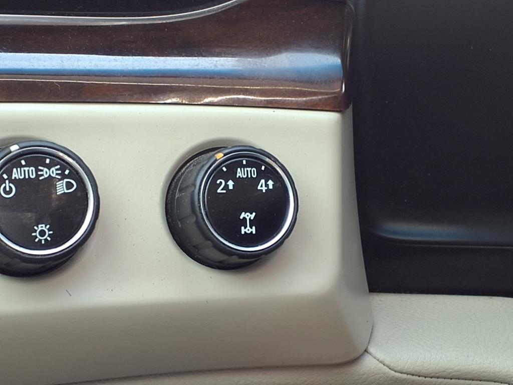 Cadillac Escalade ESV Luxury 4WD 2015