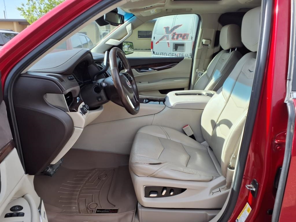 Cadillac Escalade ESV Luxury 4WD 2015