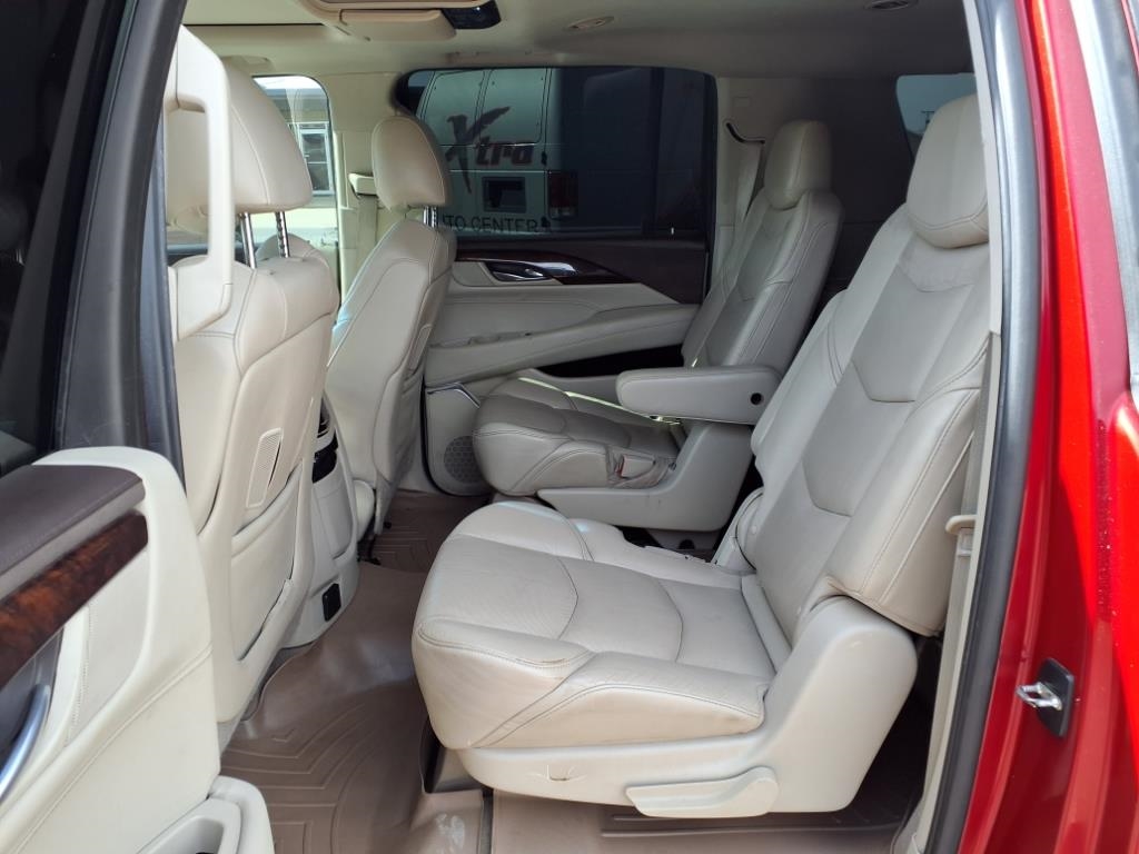 Cadillac Escalade ESV Luxury 4WD 2015