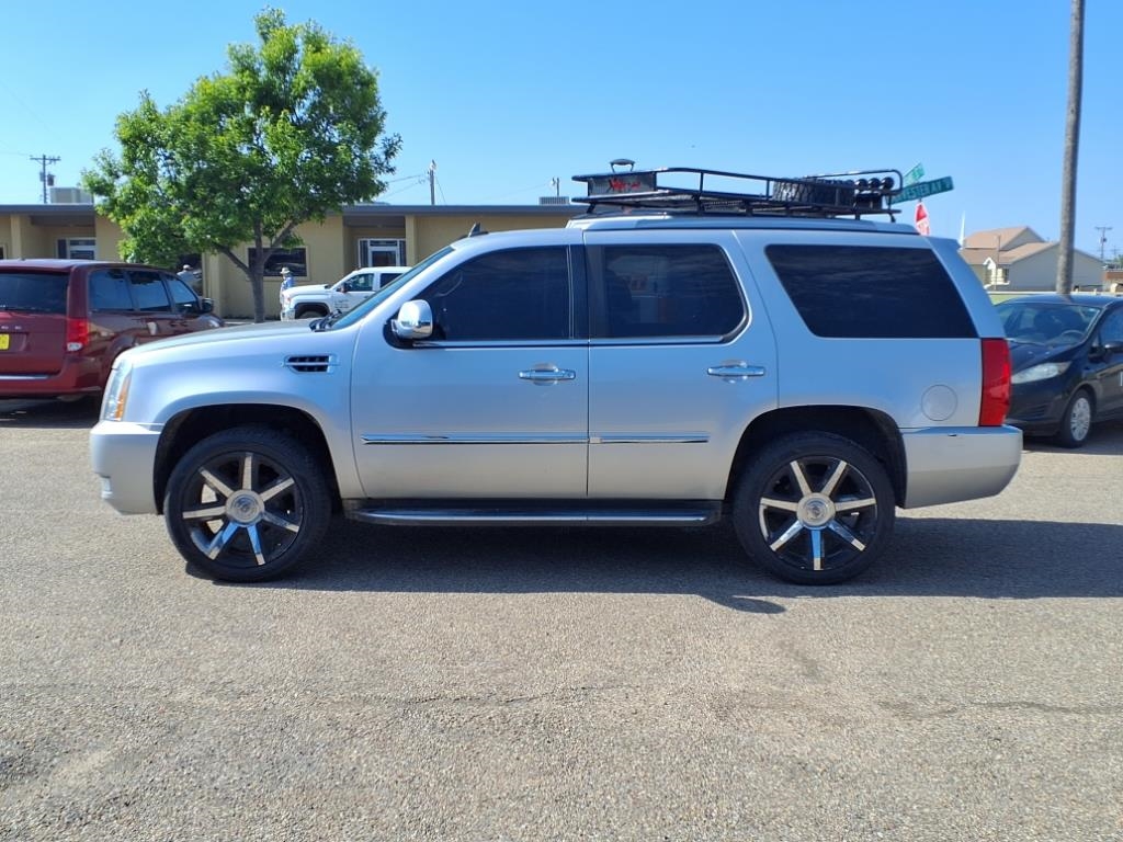 Cadillac Escalade AWD Luxury 2010