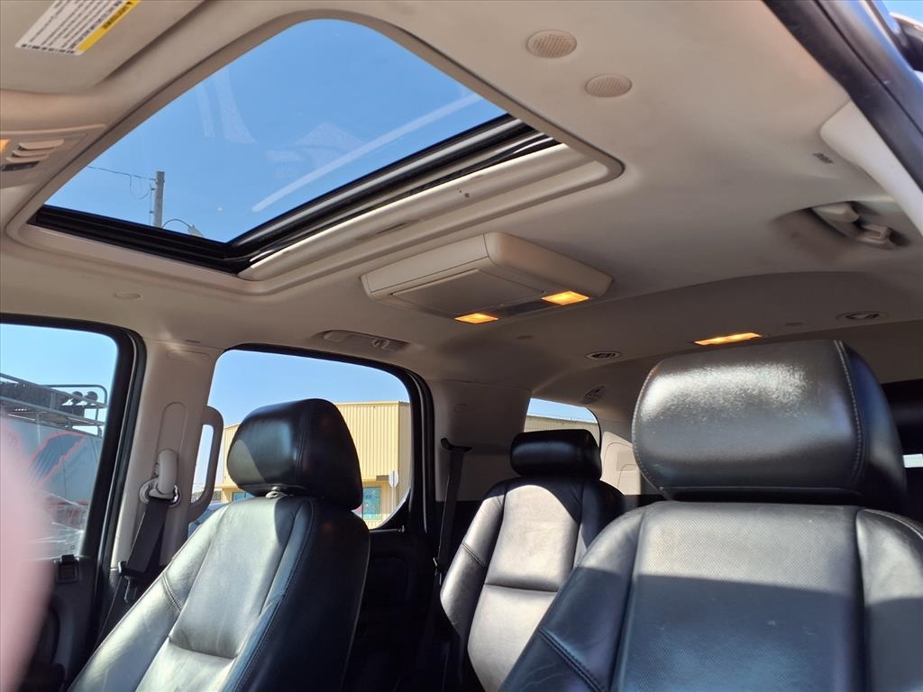 Cadillac Escalade AWD Luxury 2010