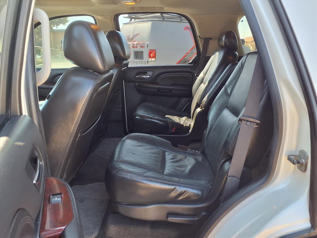 Cadillac Escalade AWD Luxury 2010