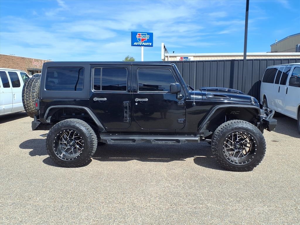 Jeep Wrangler Unlimited Sahara 4WD 2015