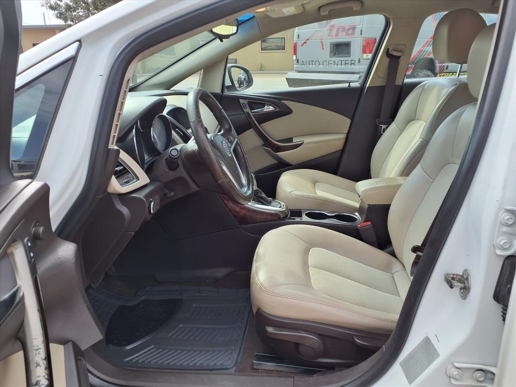 Buick Verano Base 2016