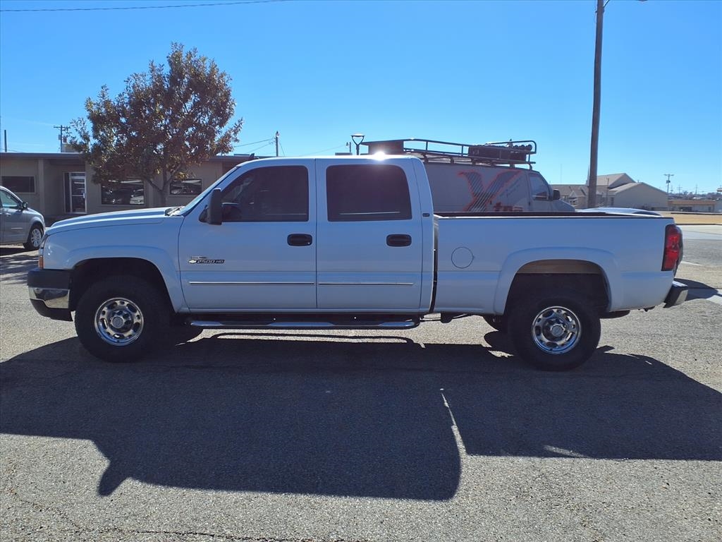 Chevrolet Silverado 2500HD LS Crew Cab 2WD 2006