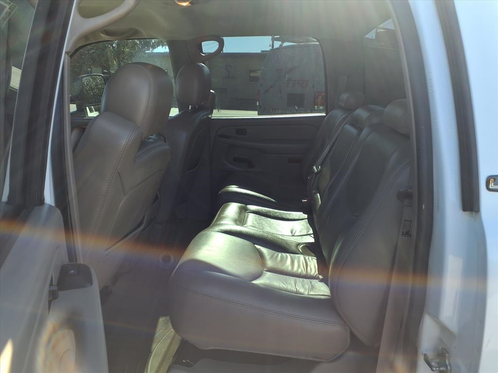 Chevrolet Silverado 2500HD LS Crew Cab 2WD 2006