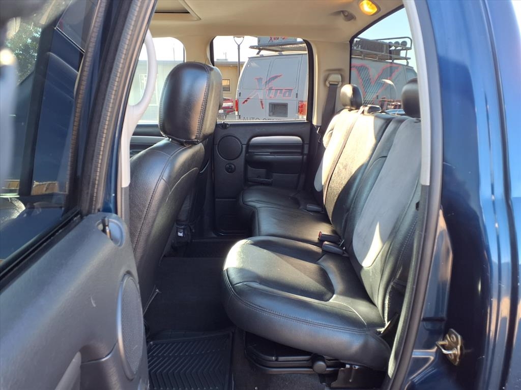 Dodge Ram 1500 ST Quad Cab Long Bed 4WD 2005