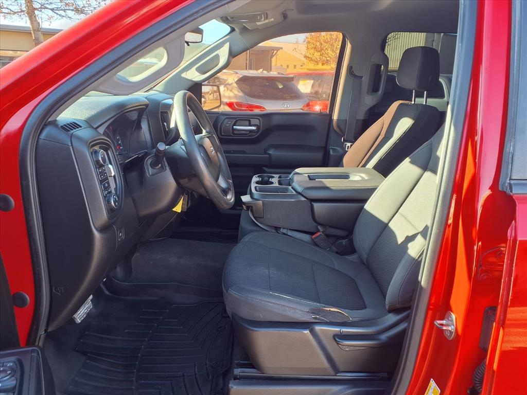 Chevrolet Silverado 1500 Custom Trail Boss Crew Cab Long Box 4WD 2021