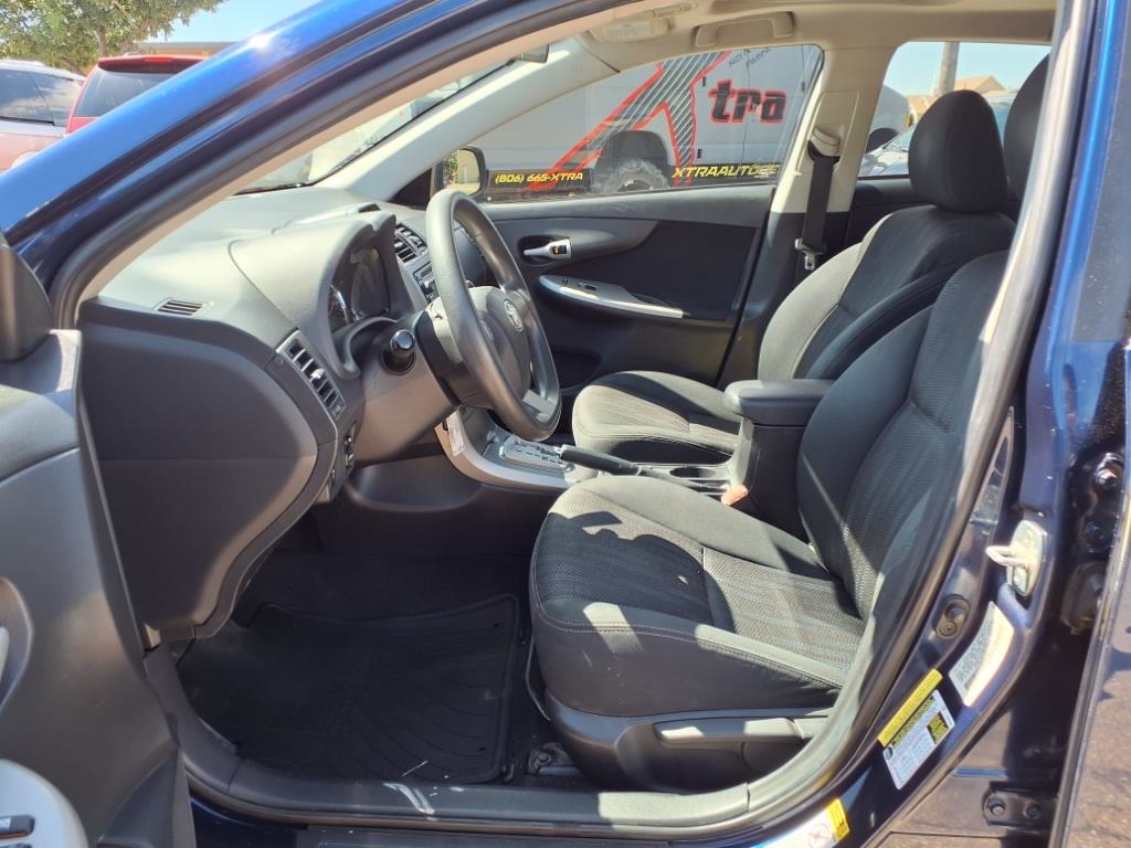 Toyota Corolla S 5-Speed MT 2012