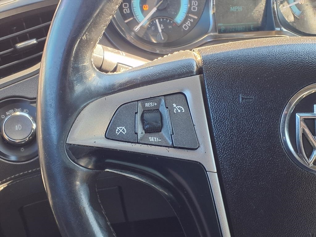 Buick LaCrosse CXL FWD 2011