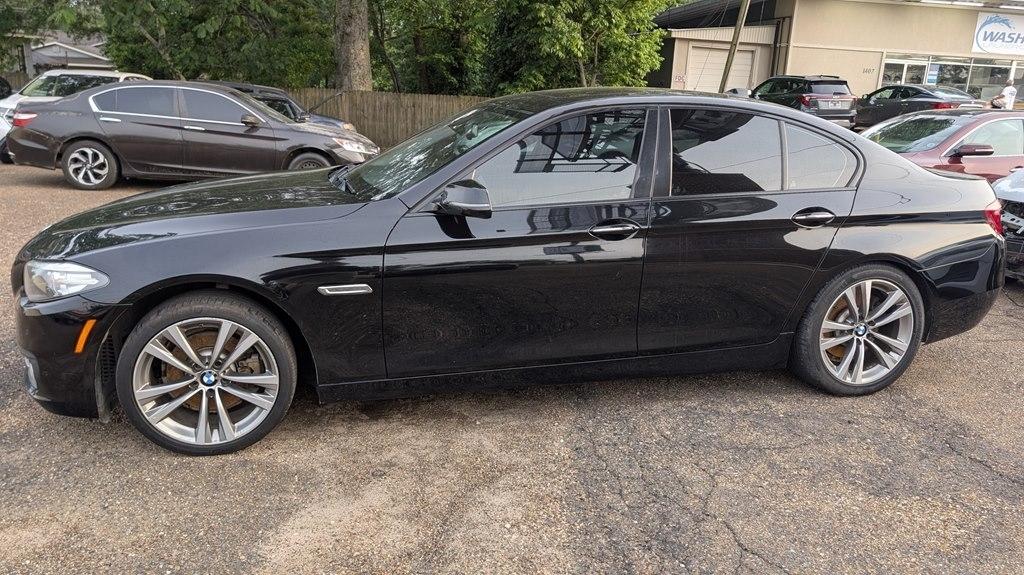 2016 BMW 5-Series 528i