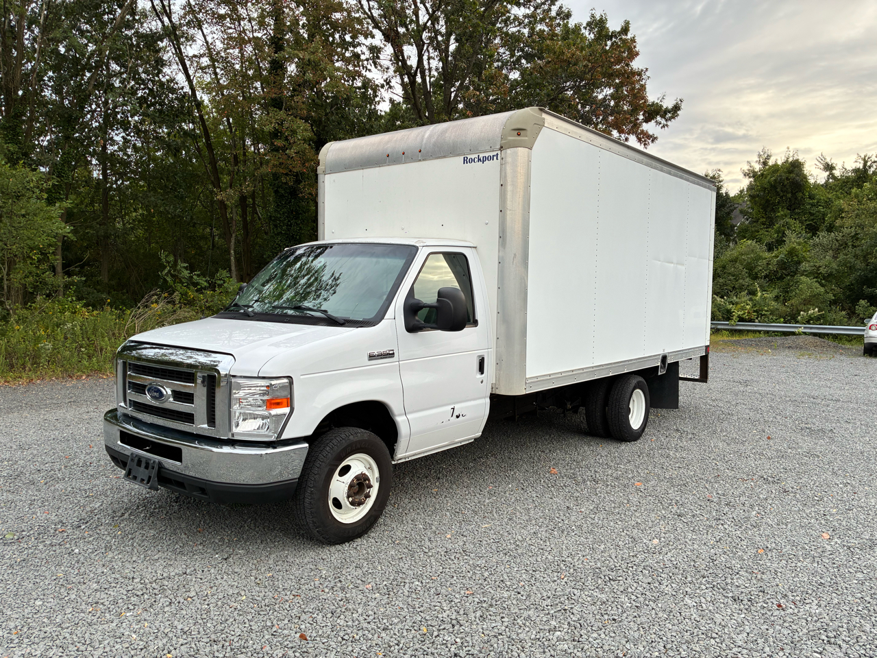 2017 Ford Econoline E-350 Super Duty