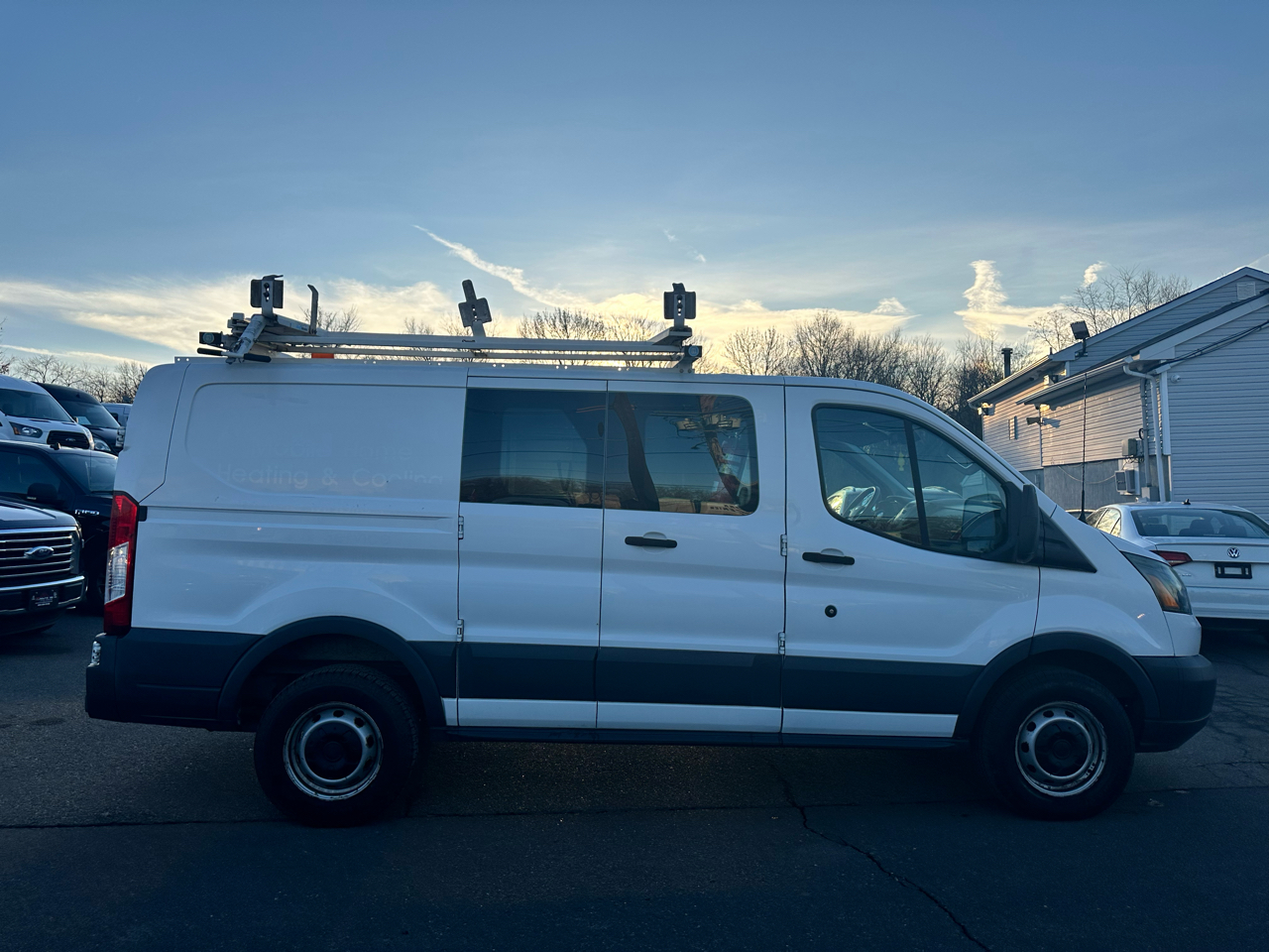 Ford Transit 250 Van Low Roof 60/40 Pass.130-in. WB 2015