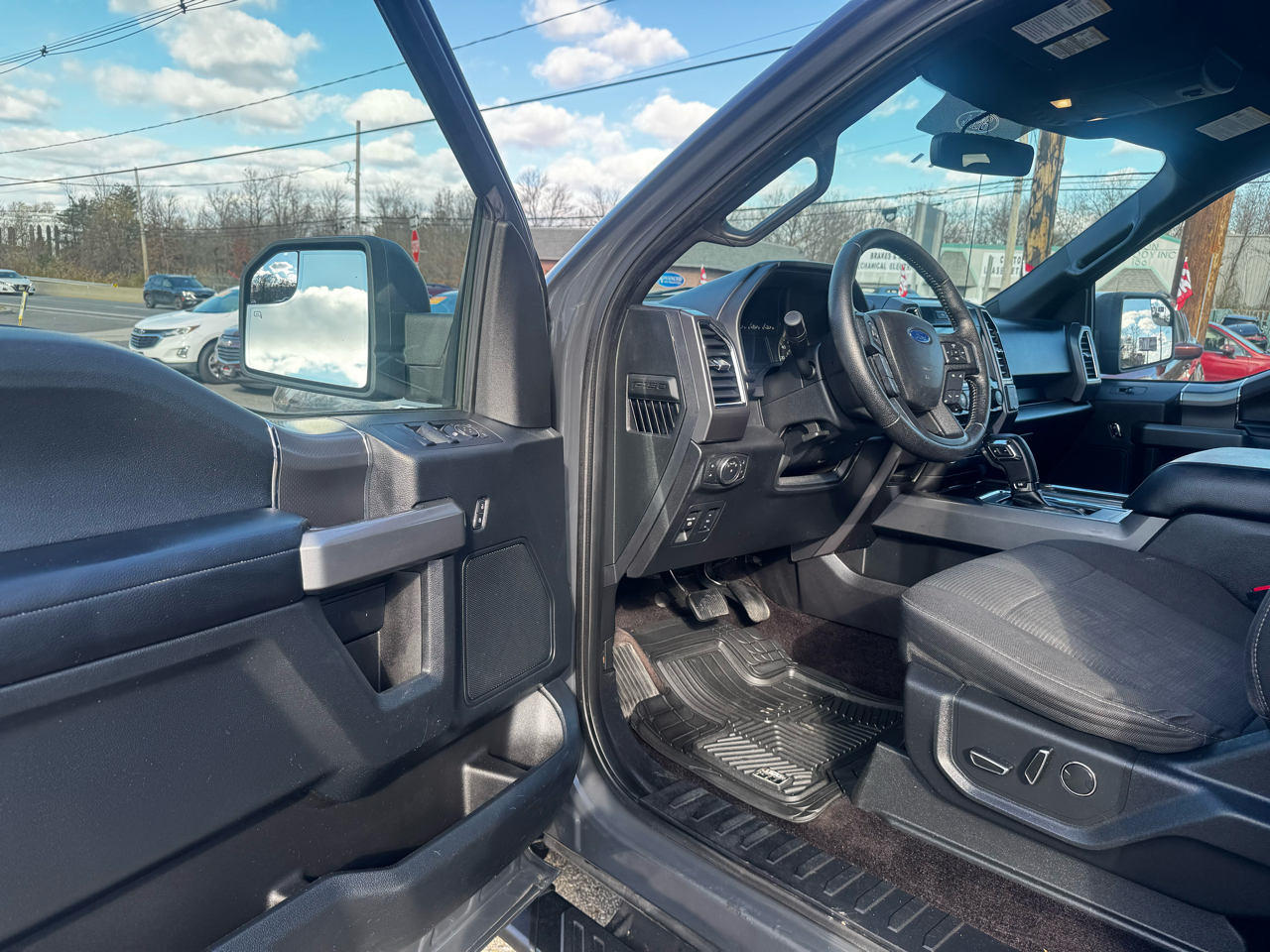Ford F-150 XLT SuperCrew 4WD 2016