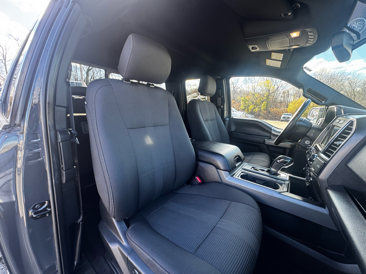 Ford F-150 XLT SuperCrew 4WD 2016