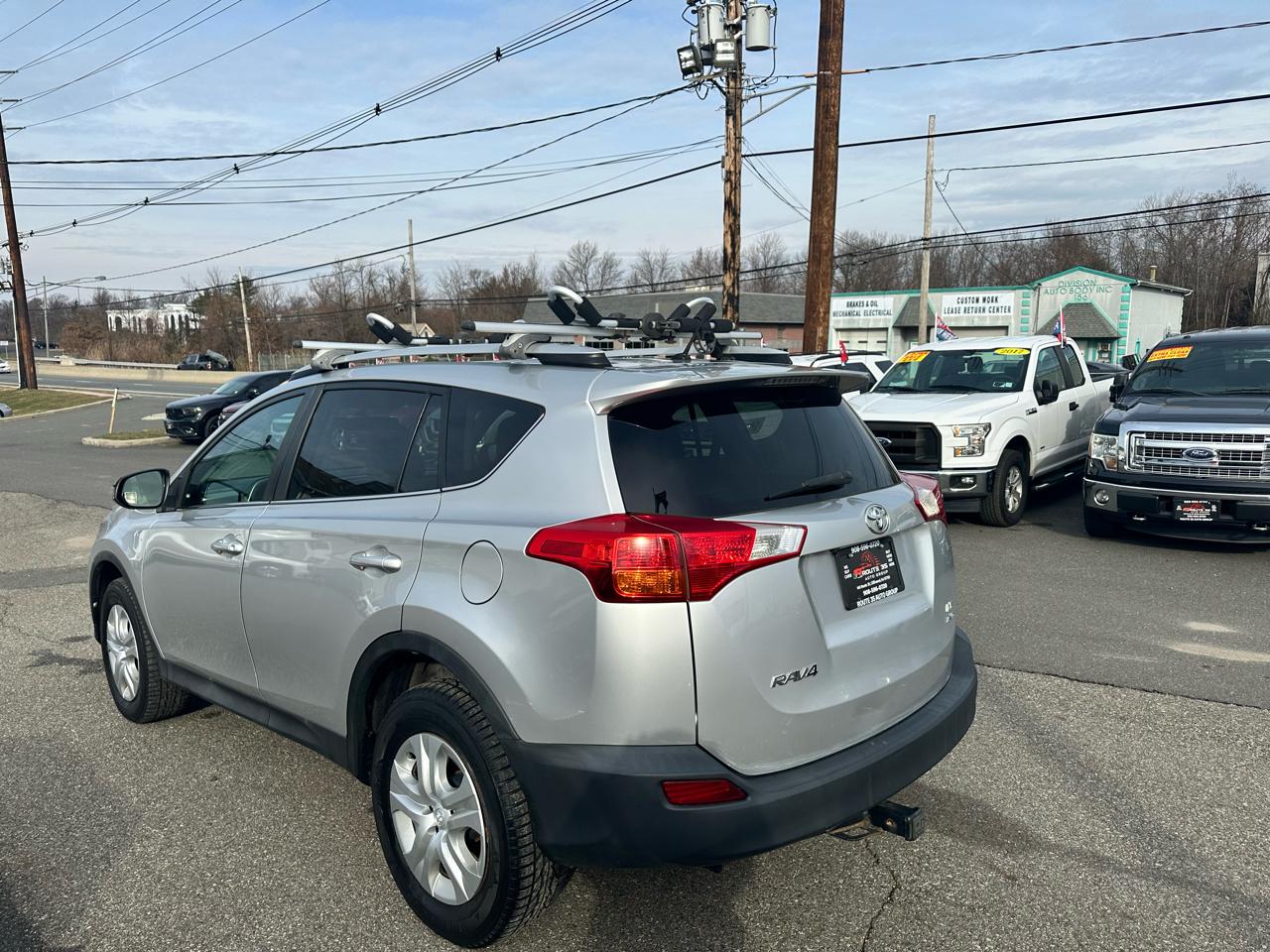 Toyota RAV4 LE AWD 2013
