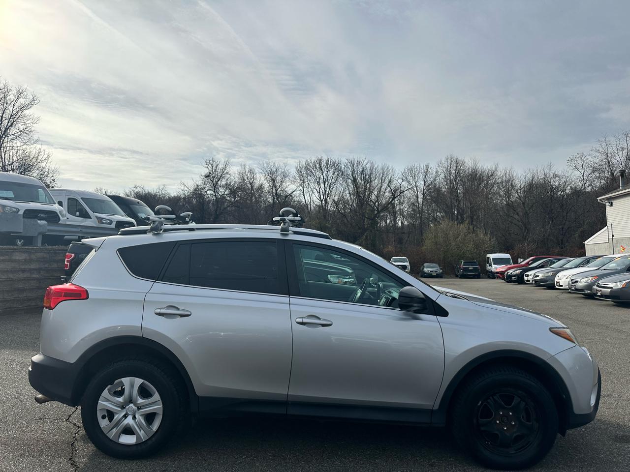 Toyota RAV4 LE AWD 2013