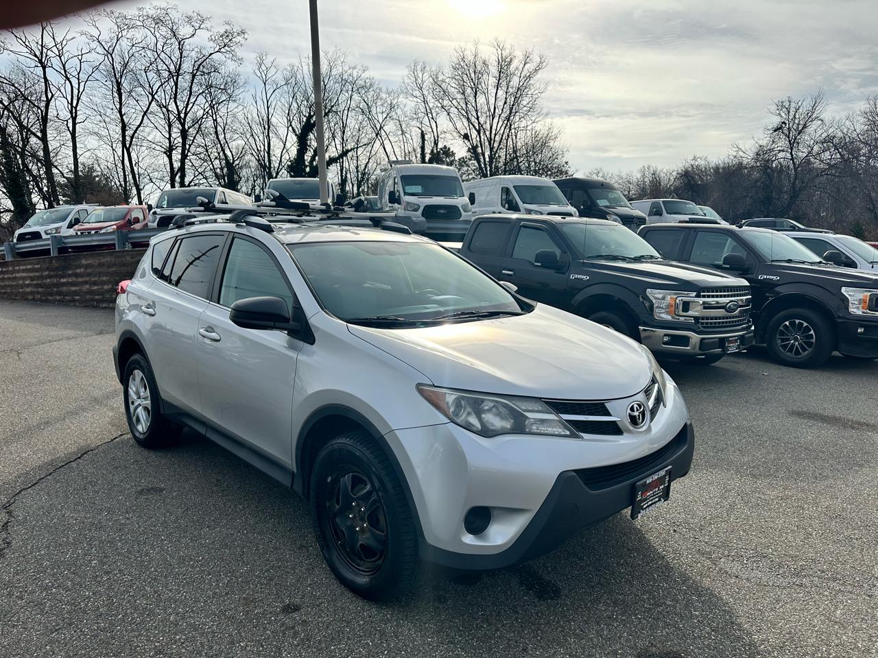 Toyota RAV4 LE AWD 2013