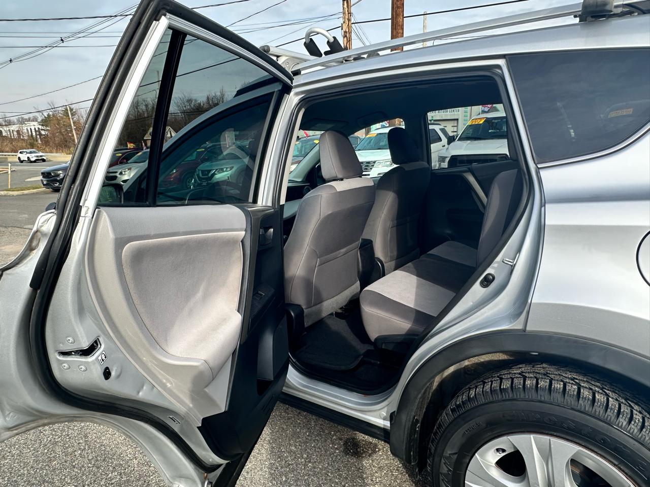 Toyota RAV4 LE AWD 2013