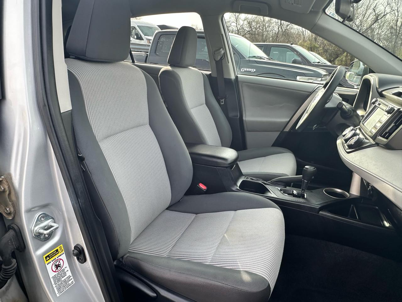 Toyota RAV4 LE AWD 2013