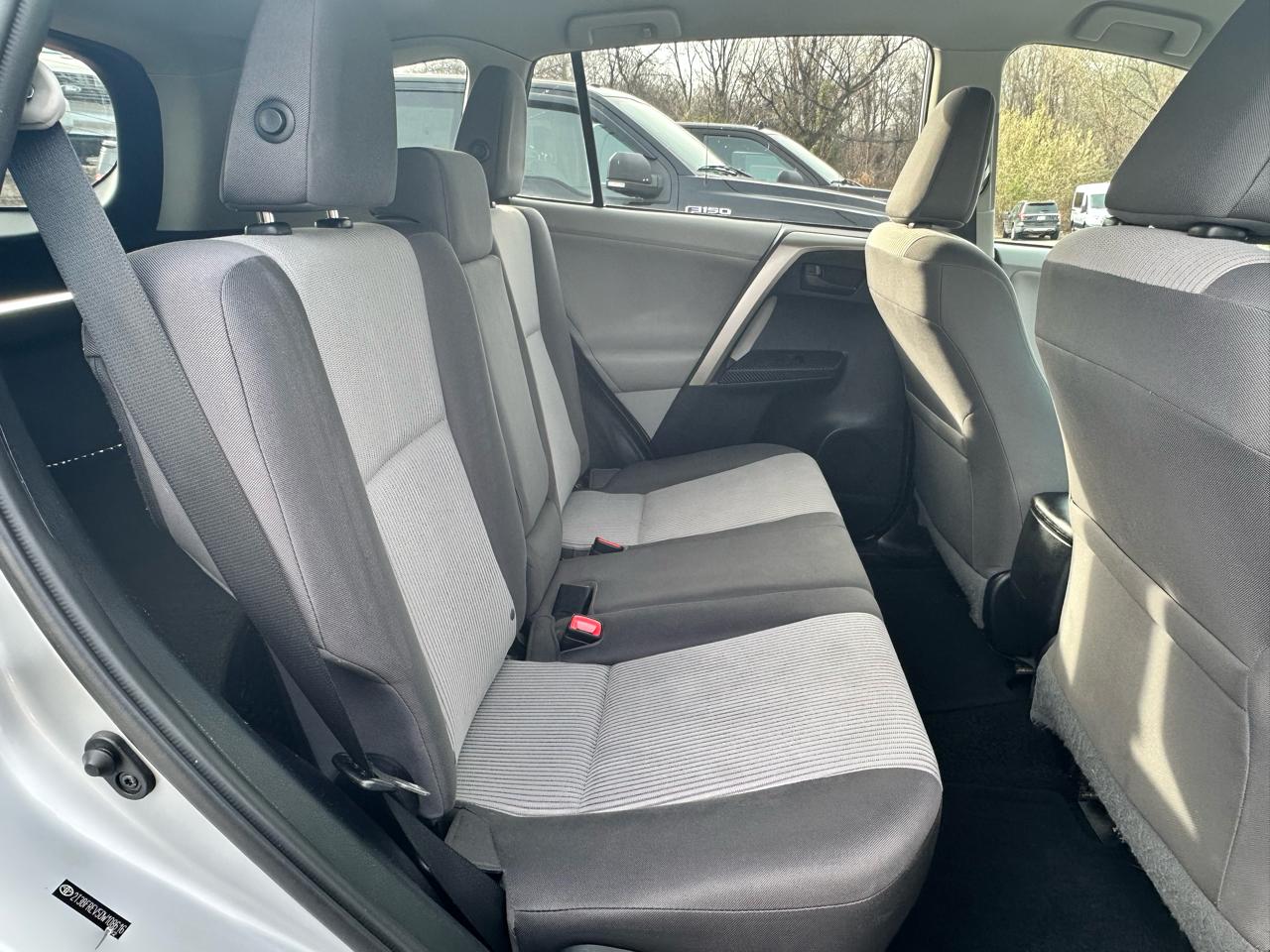 Toyota RAV4 LE AWD 2013