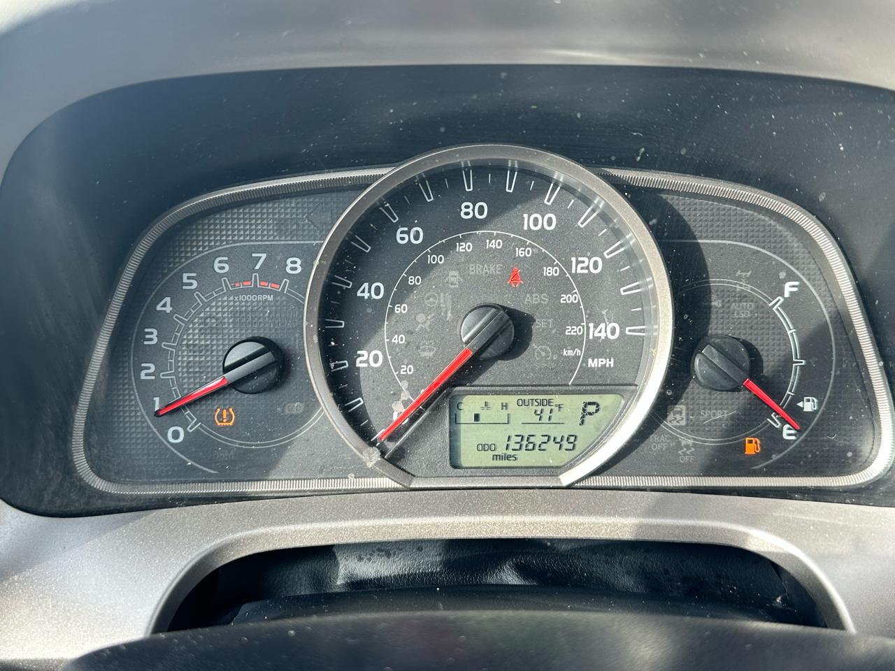 Toyota RAV4 LE AWD 2013