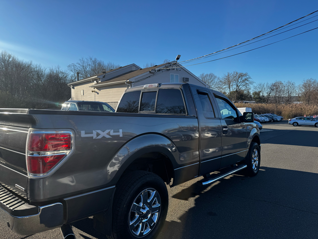 Ford F-150 XLT SuperCab 8-ft. Bed 4WD 2013
