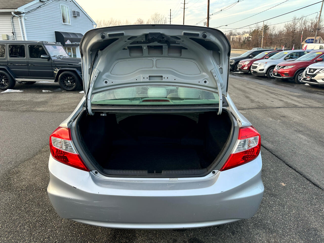 Honda Civic LX Sedan 5-Speed AT 2012