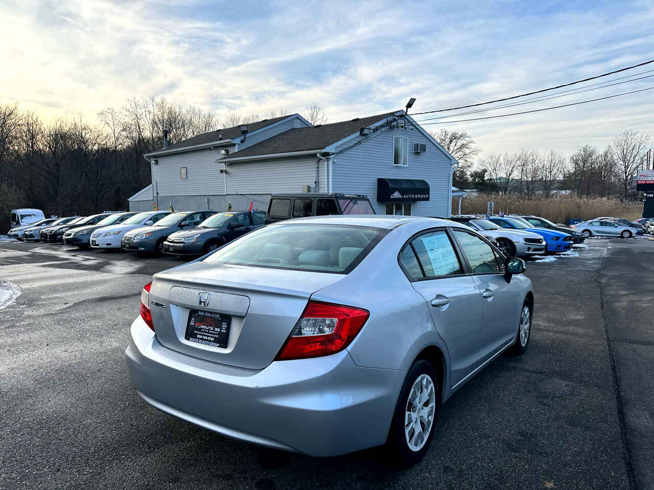 Honda Civic LX Sedan 5-Speed AT 2012