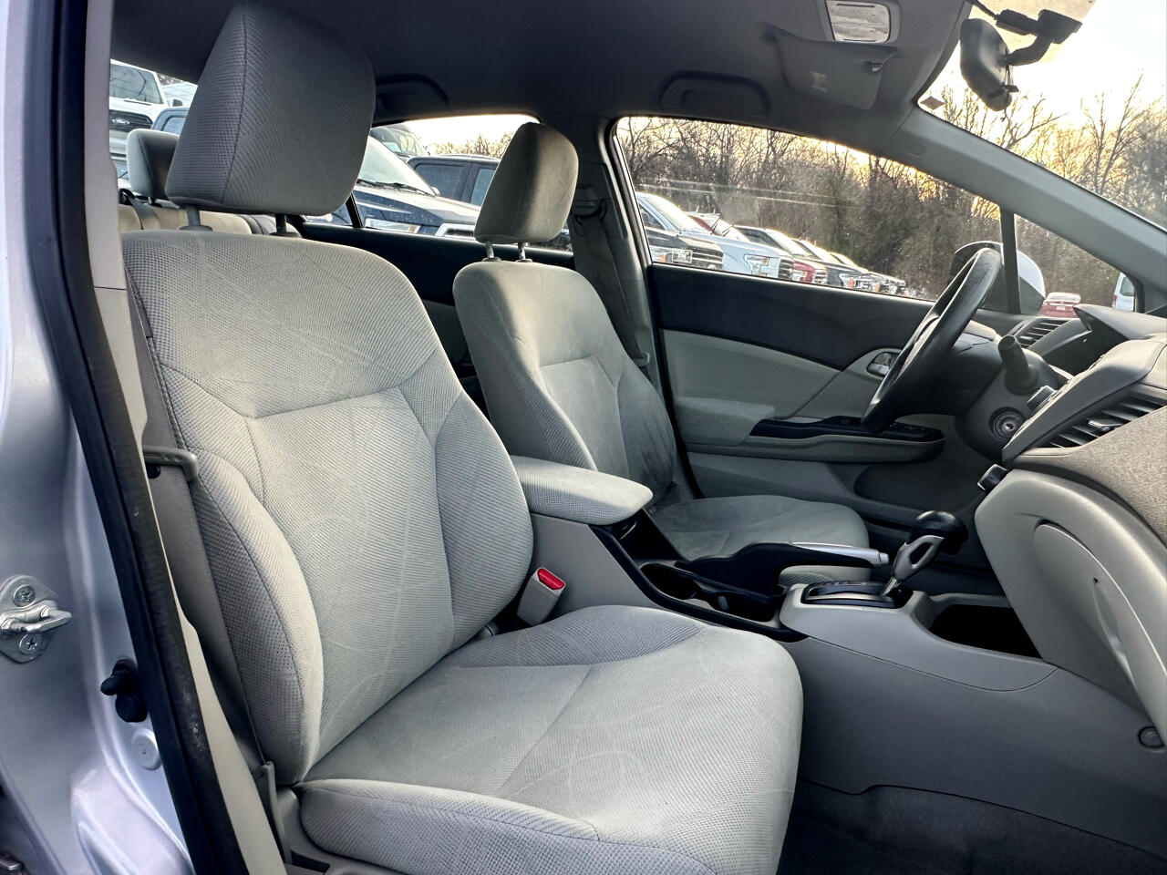 Honda Civic LX Sedan 5-Speed AT 2012