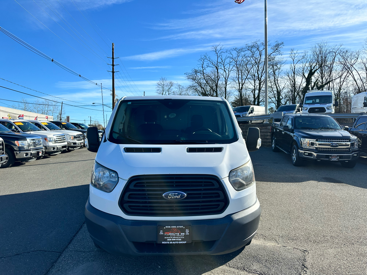 Ford Transit 250 Van Low Roof w/Sliding Pass. 130-in. WB 2017