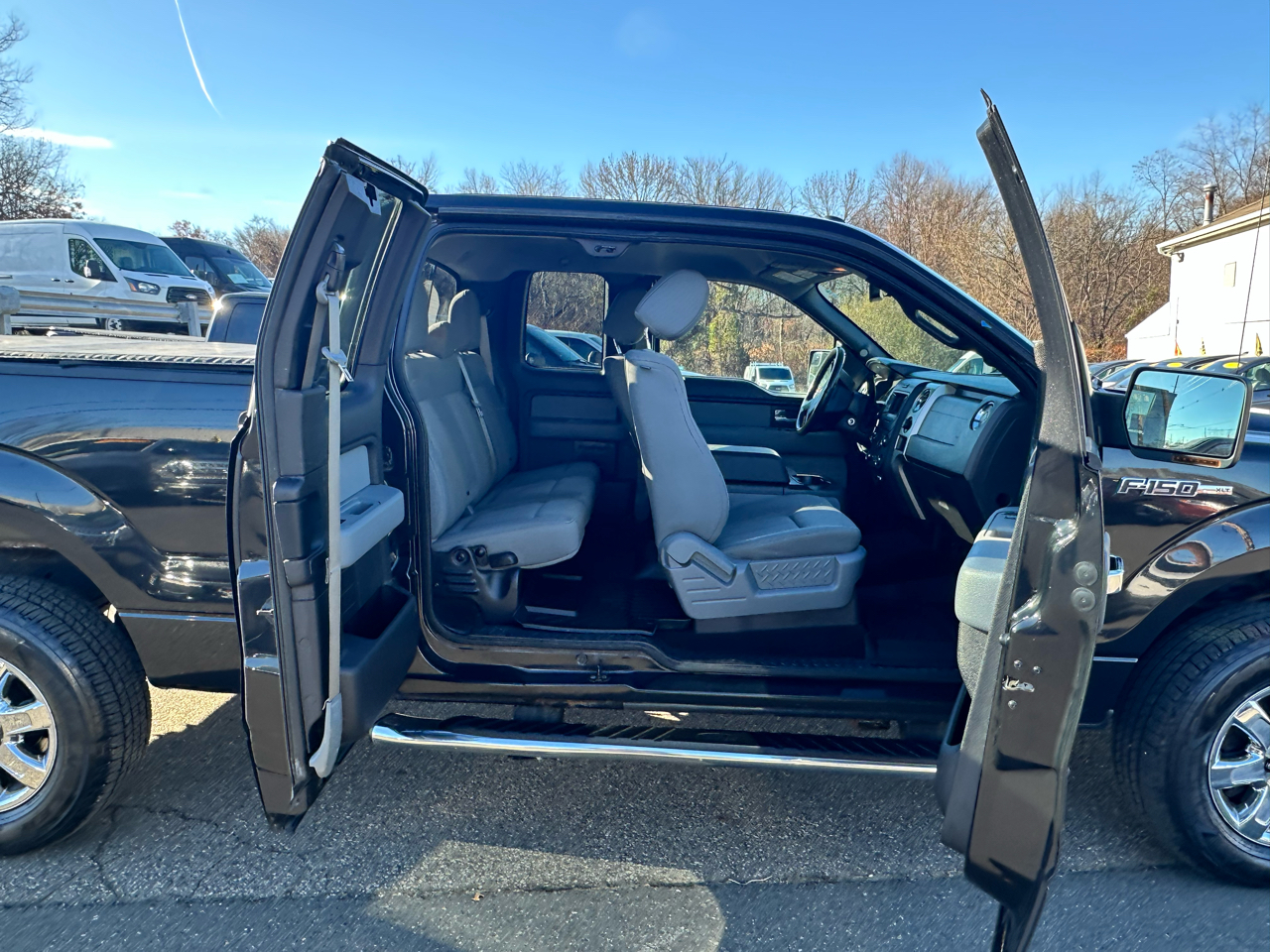 Ford F-150 XLT SuperCab 8-ft. Bed 4WD 2013